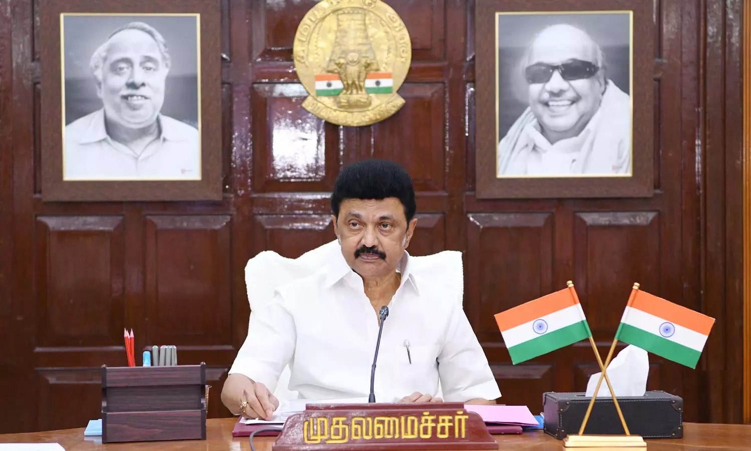 "உலகம் உங்கள் கையில்": 10 லட்சம் மாணவர்களுக்கு மடிக்கணினி வழங்கும் திட்டத்தை இன்று தொடங்கி வைக்கிறார் முதலமைச்சர் மு.க.ஸ்டாலின்!